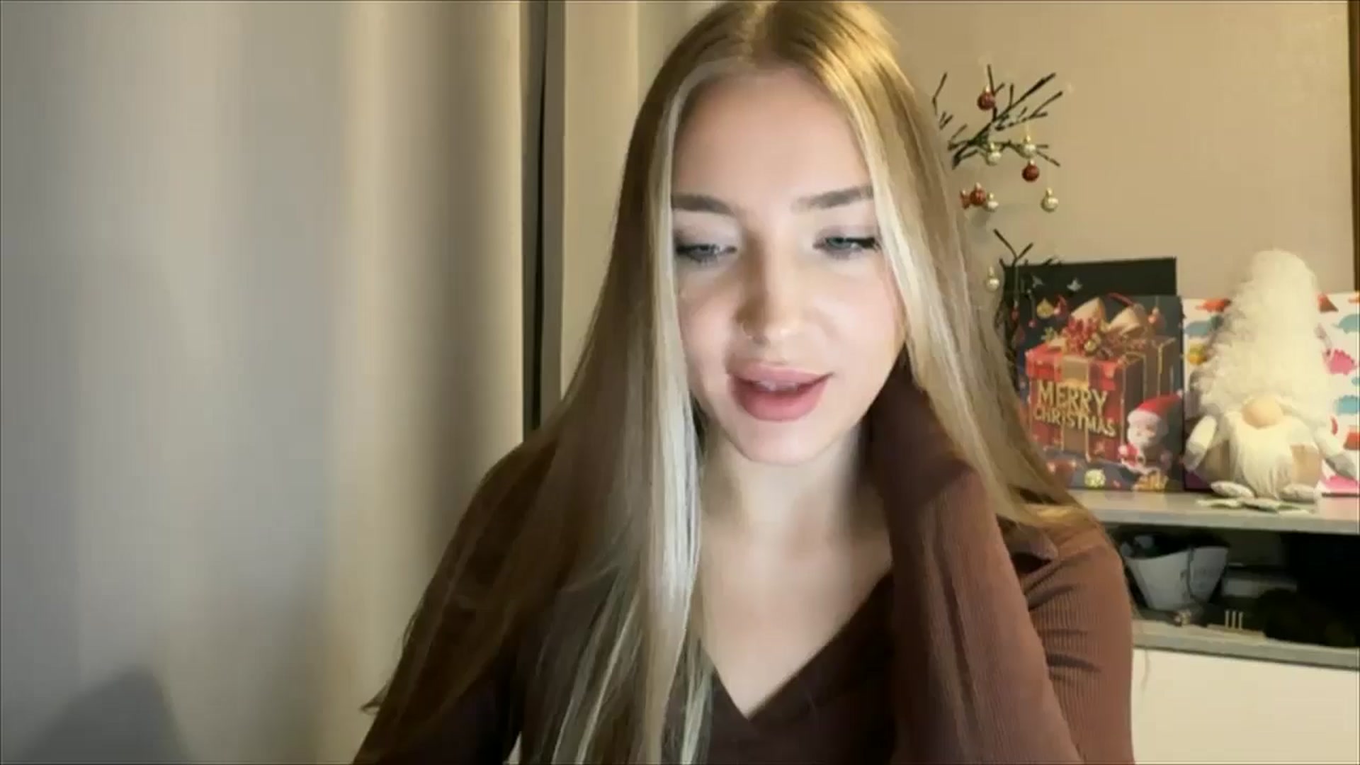 Gallery image thumbnail from My_Diana's myfreecams stream on, 12/21/2024, 16:22 image 14 of 20