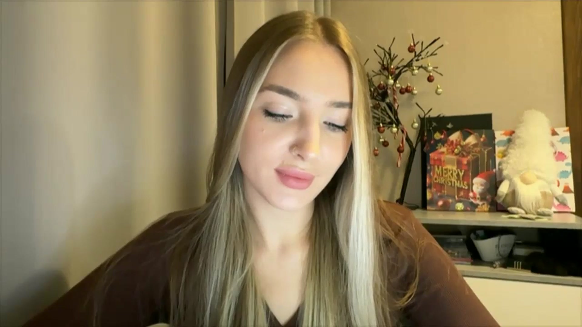 Gallery image thumbnail from My_Diana's myfreecams stream on, 12/21/2024, 16:22 image 5 of 20