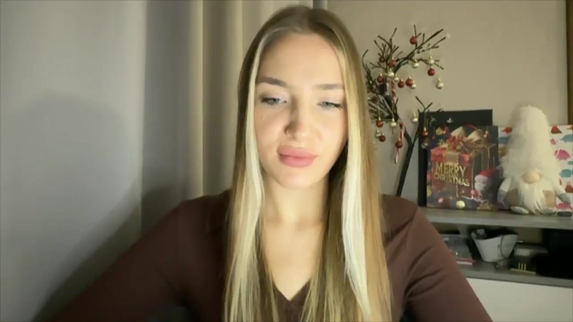 Gallery image thumbnail from My_Diana's myfreecams stream on, 12/21/2024, 22:26 image 11 of 20