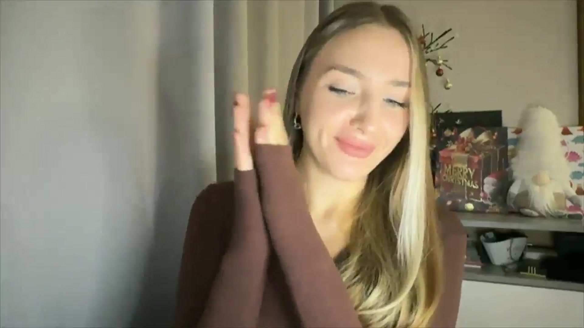 Gallery image thumbnail from My_Diana's myfreecams stream on, 12/21/2024, 22:26 image 17 of 20