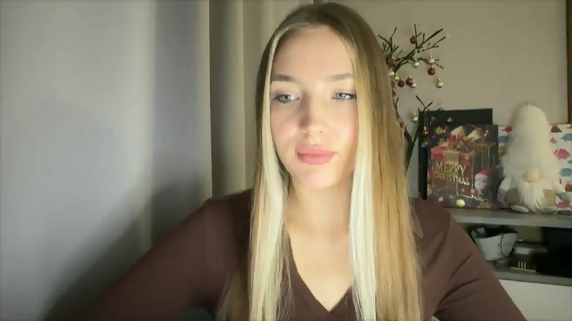 Gallery image thumbnail from My_Diana's myfreecams stream on, 12/21/2024, 22:26 image 14 of 20