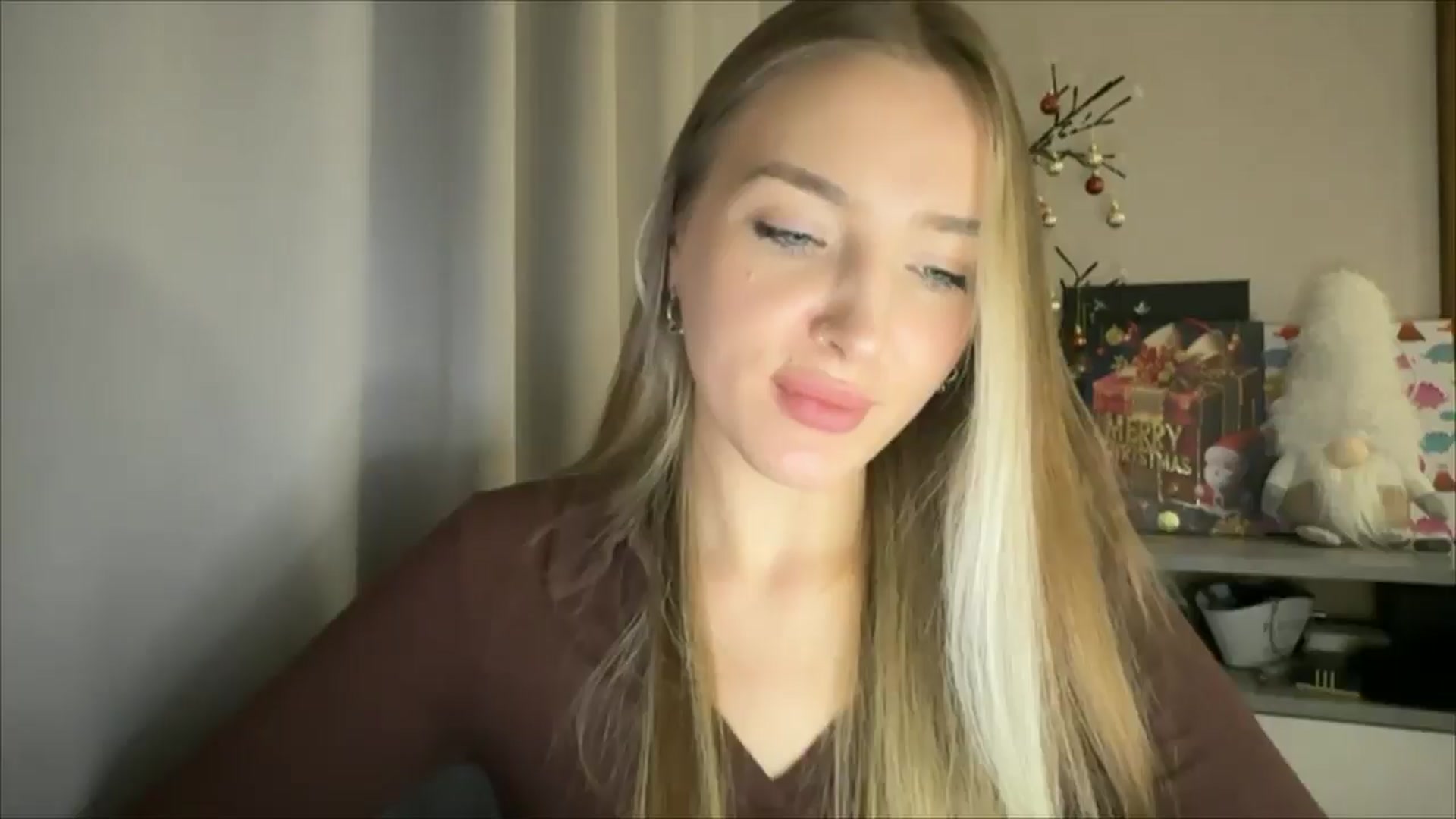 Gallery image thumbnail from My_Diana's myfreecams stream on, 12/21/2024, 22:26 image 9 of 20