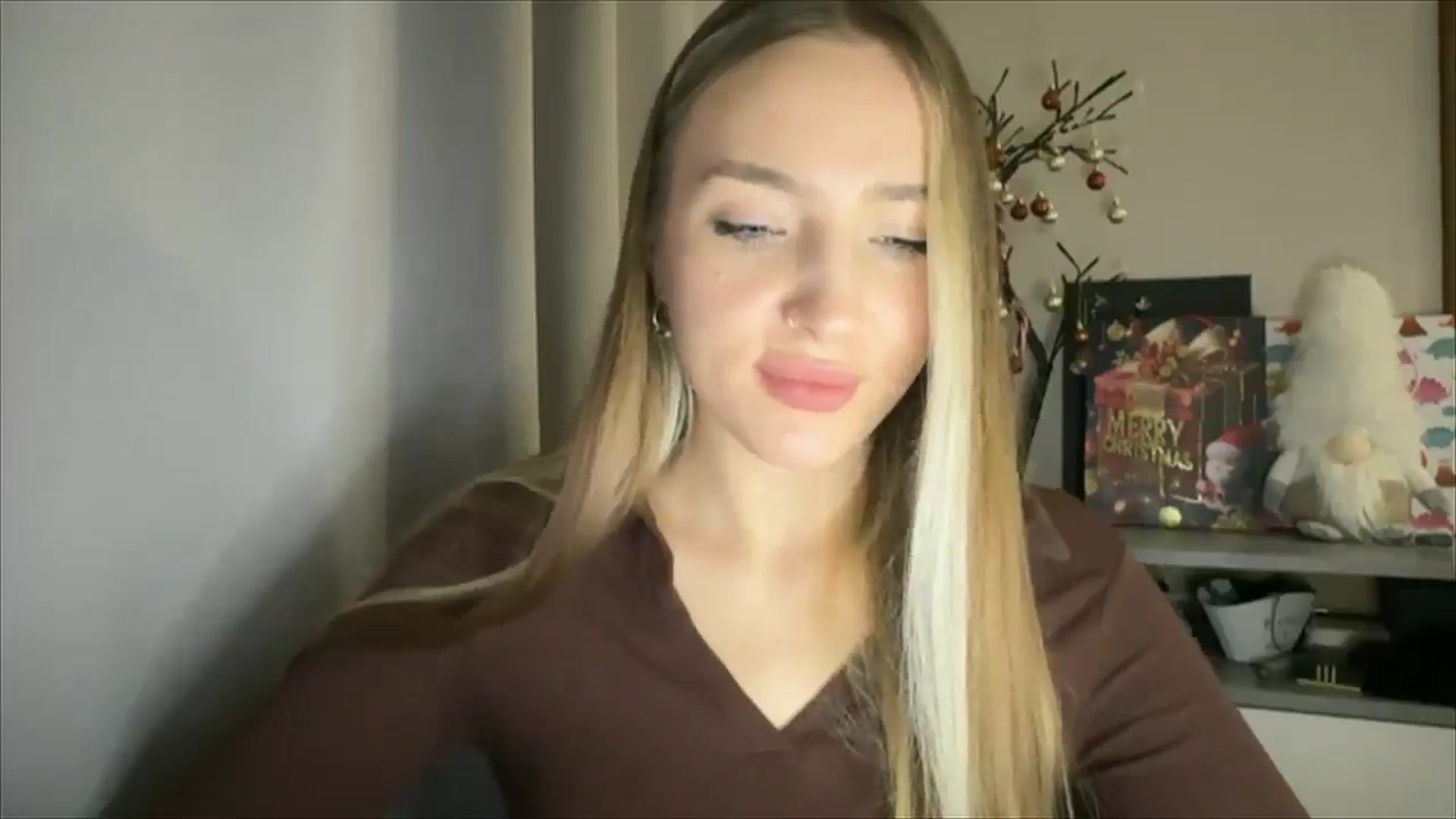 Gallery image thumbnail from My_Diana's myfreecams stream on, 12/21/2024, 22:26 image 18 of 20