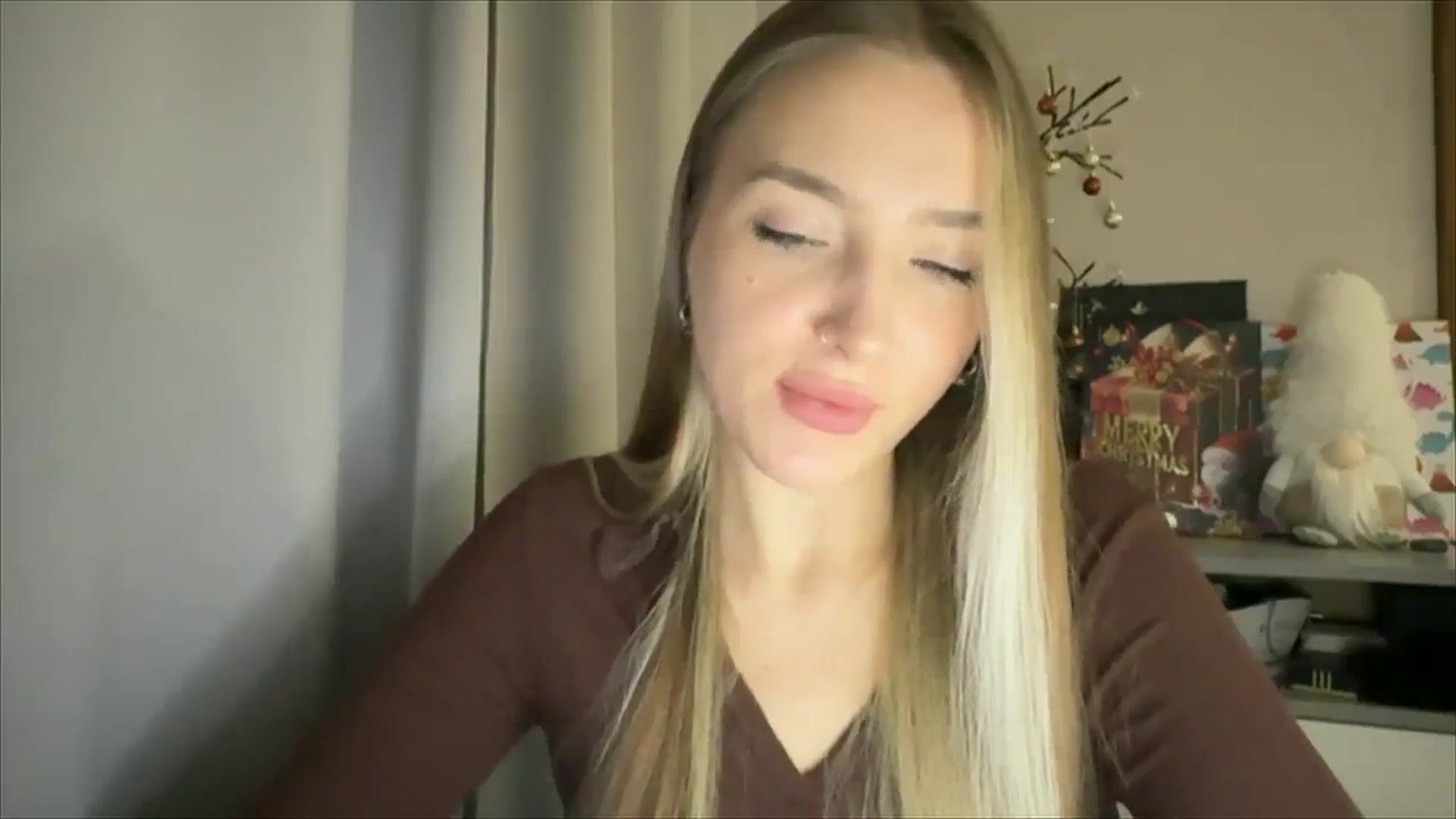 Gallery image thumbnail from My_Diana's myfreecams stream on, 12/21/2024, 22:26 image 5 of 20