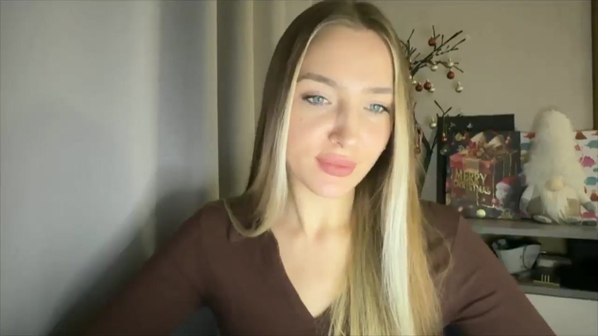 Gallery image thumbnail from My_Diana's myfreecams stream on, 12/21/2024, 22:26 image 13 of 20