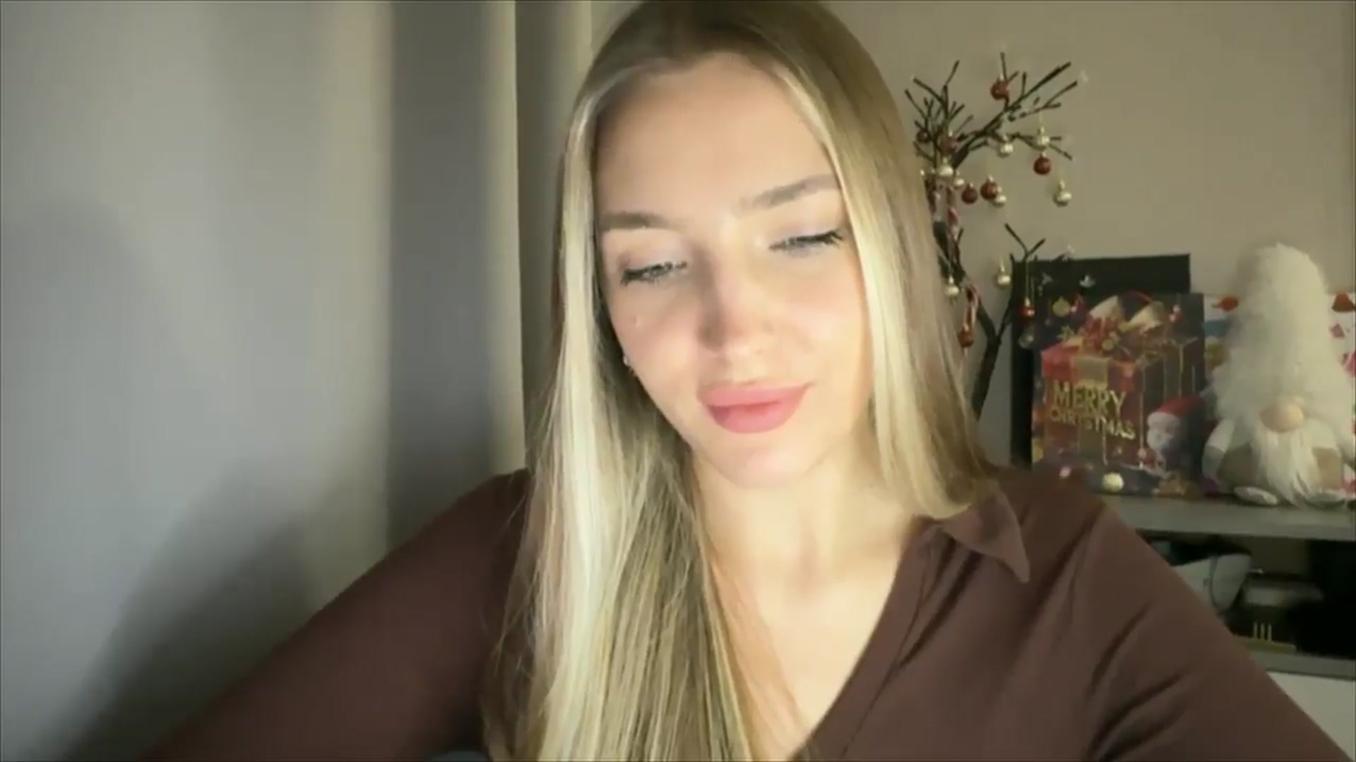 Gallery image thumbnail from My_Diana's myfreecams stream on, 12/21/2024, 23:28 image 9 of 20