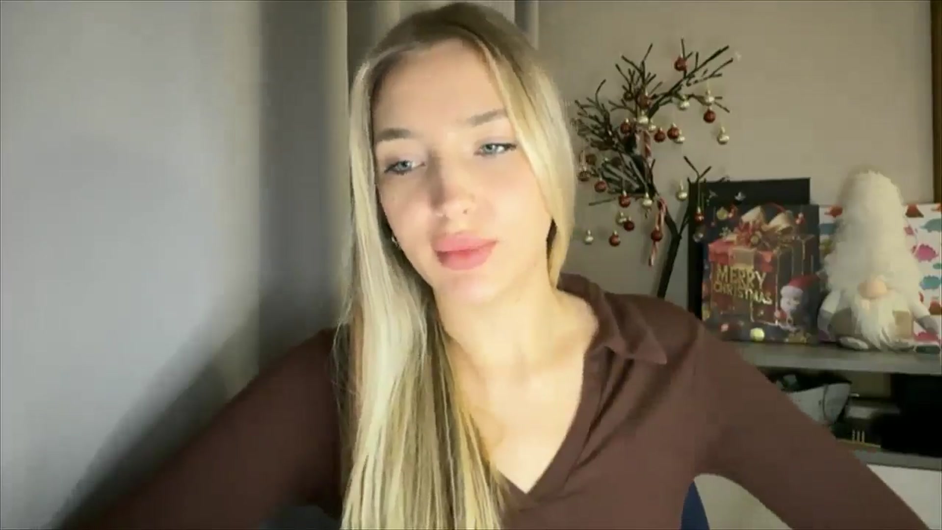 Gallery image thumbnail from My_Diana's myfreecams stream on, 12/21/2024, 23:28 image 6 of 20
