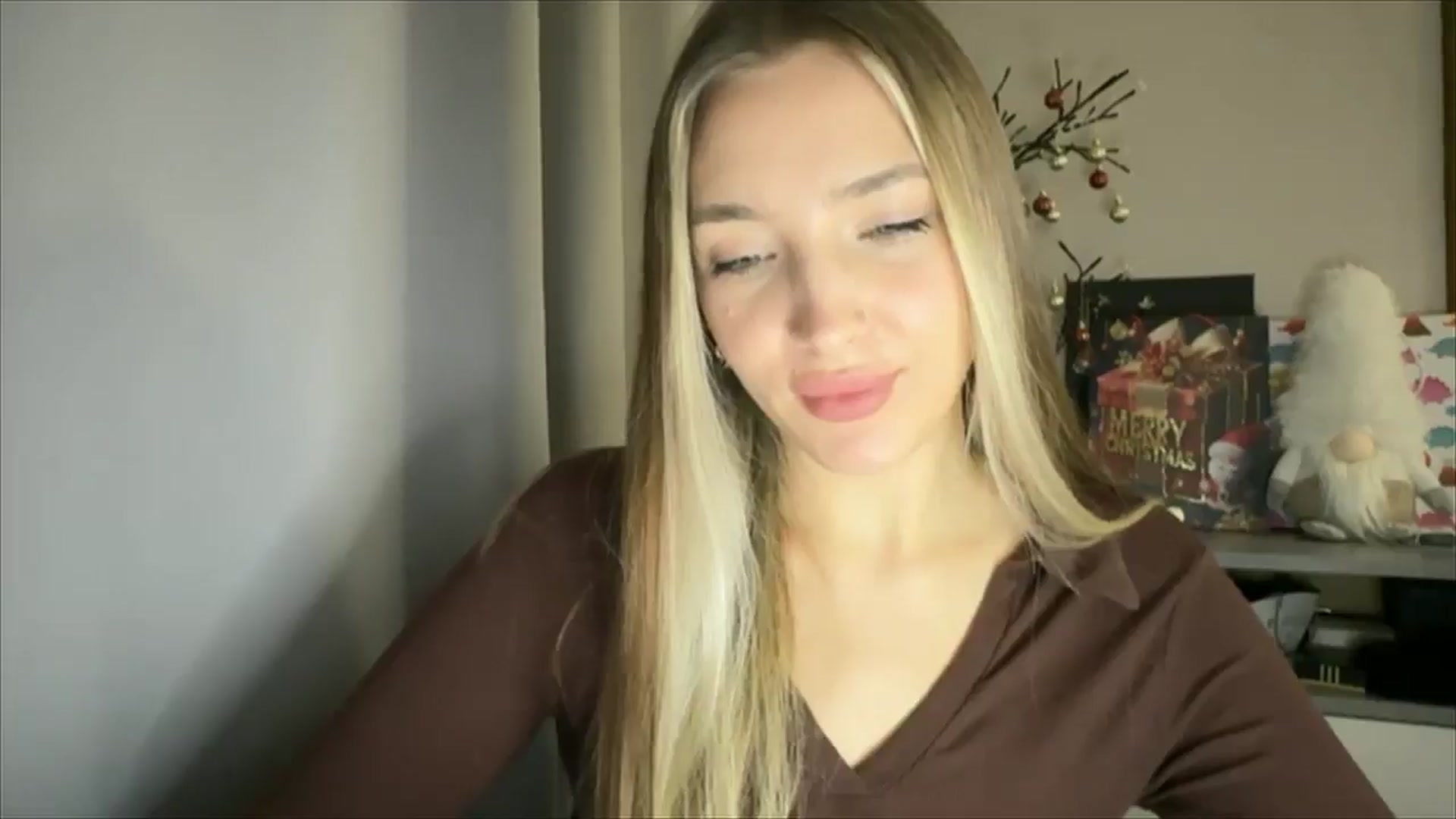 Gallery image thumbnail from My_Diana's myfreecams stream on, 12/21/2024, 23:28 image 3 of 20