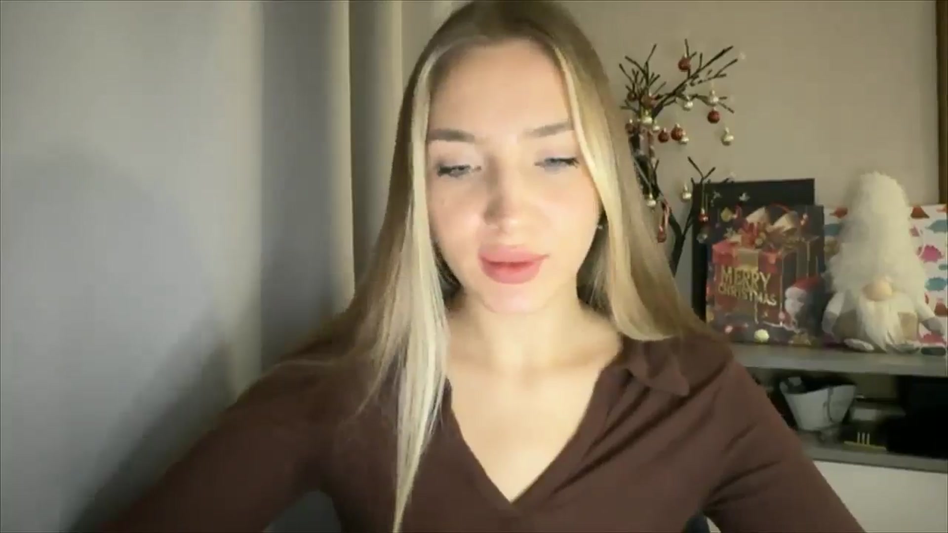 Gallery image thumbnail from My_Diana's myfreecams stream on, 12/21/2024, 23:28 image 7 of 20