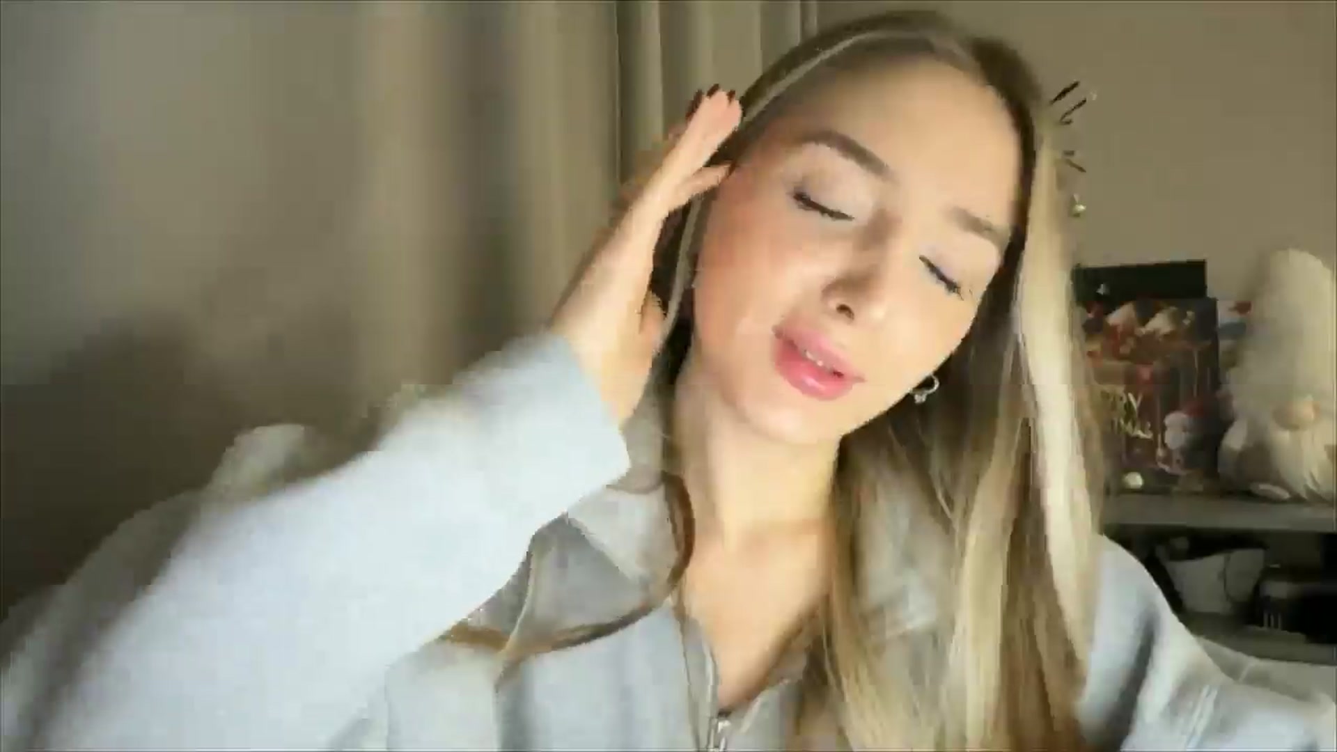 Gallery image thumbnail from My_Diana's myfreecams stream on, 12/22/2024, 15:27 image 11 of 20