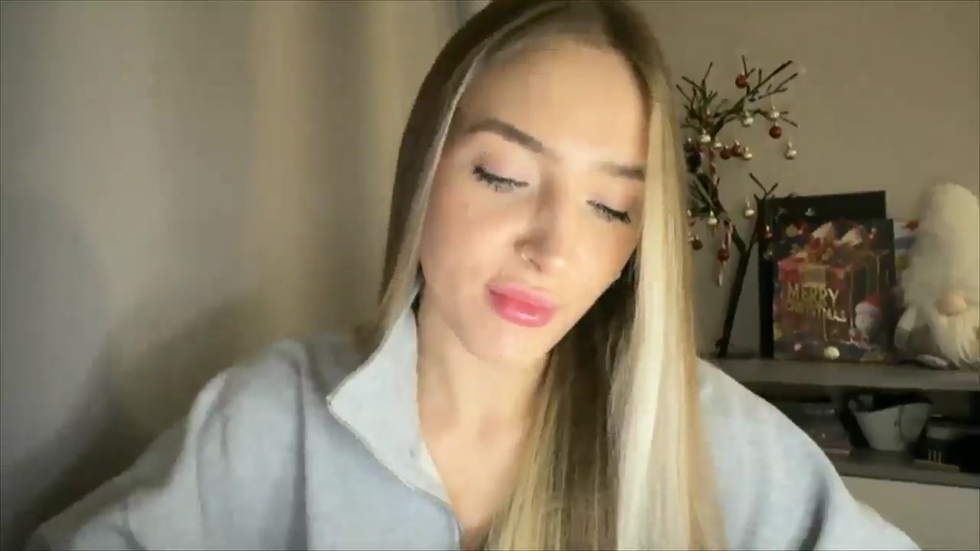 Gallery image thumbnail from My_Diana's myfreecams stream on, 12/22/2024, 15:27 image 2 of 20