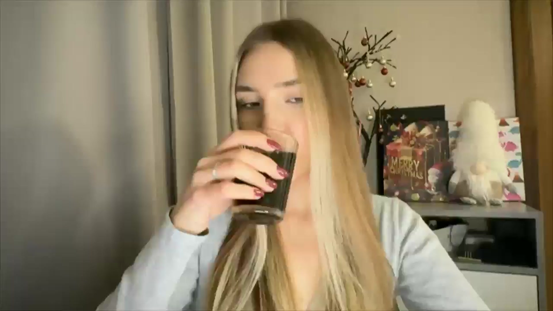 Gallery image thumbnail from My_Diana's myfreecams stream on, 12/22/2024, 22:07 image 15 of 20