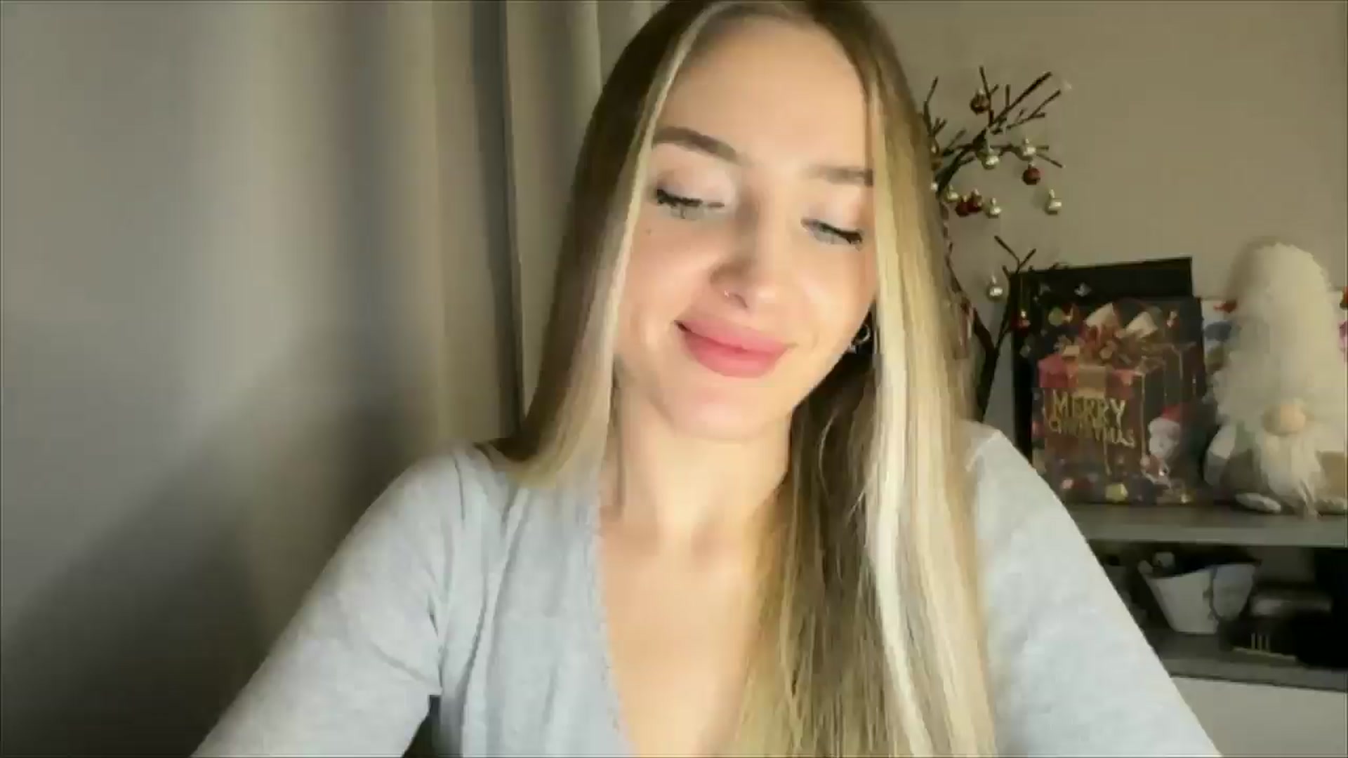 Gallery image thumbnail from My_Diana's myfreecams stream on, 12/22/2024, 22:07 image 1 of 20