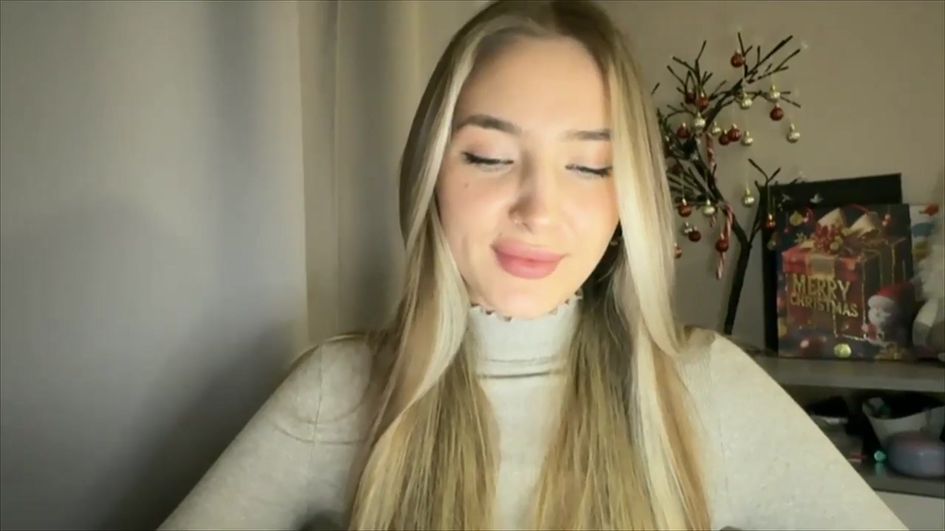 Gallery image thumbnail from My_Diana's myfreecams stream on, 12/25/2024, 15:47 image 11 of 20
