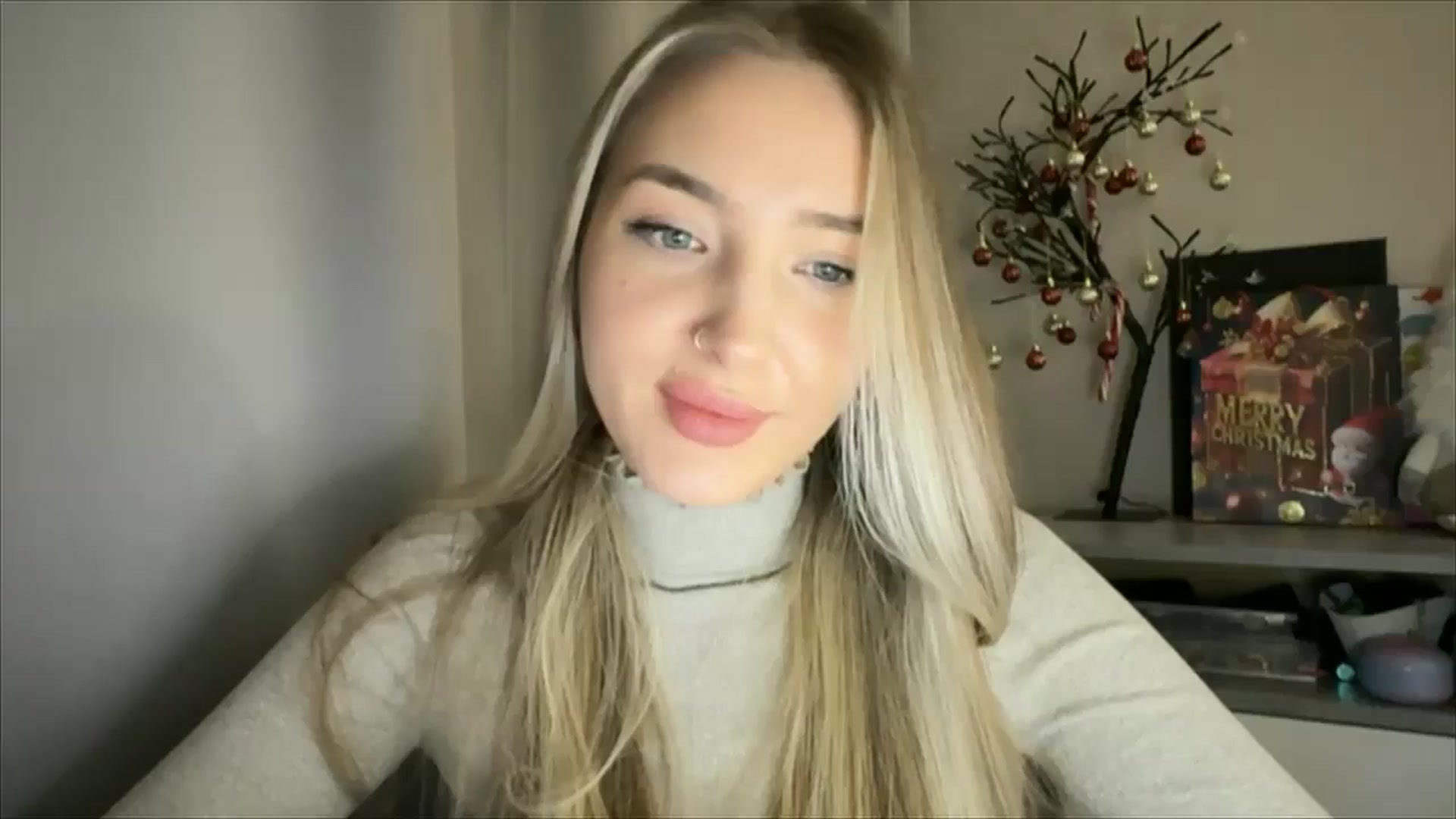 Gallery image thumbnail from My_Diana's myfreecams stream on, 12/25/2024, 15:47 image 18 of 20