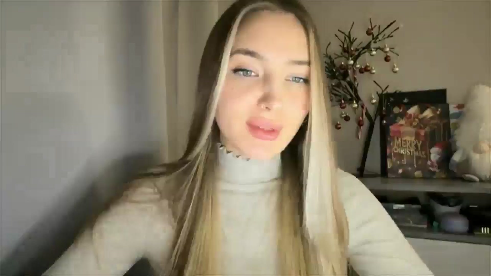 Gallery image thumbnail from My_Diana's myfreecams stream on, 12/25/2024, 23:03 image 17 of 20