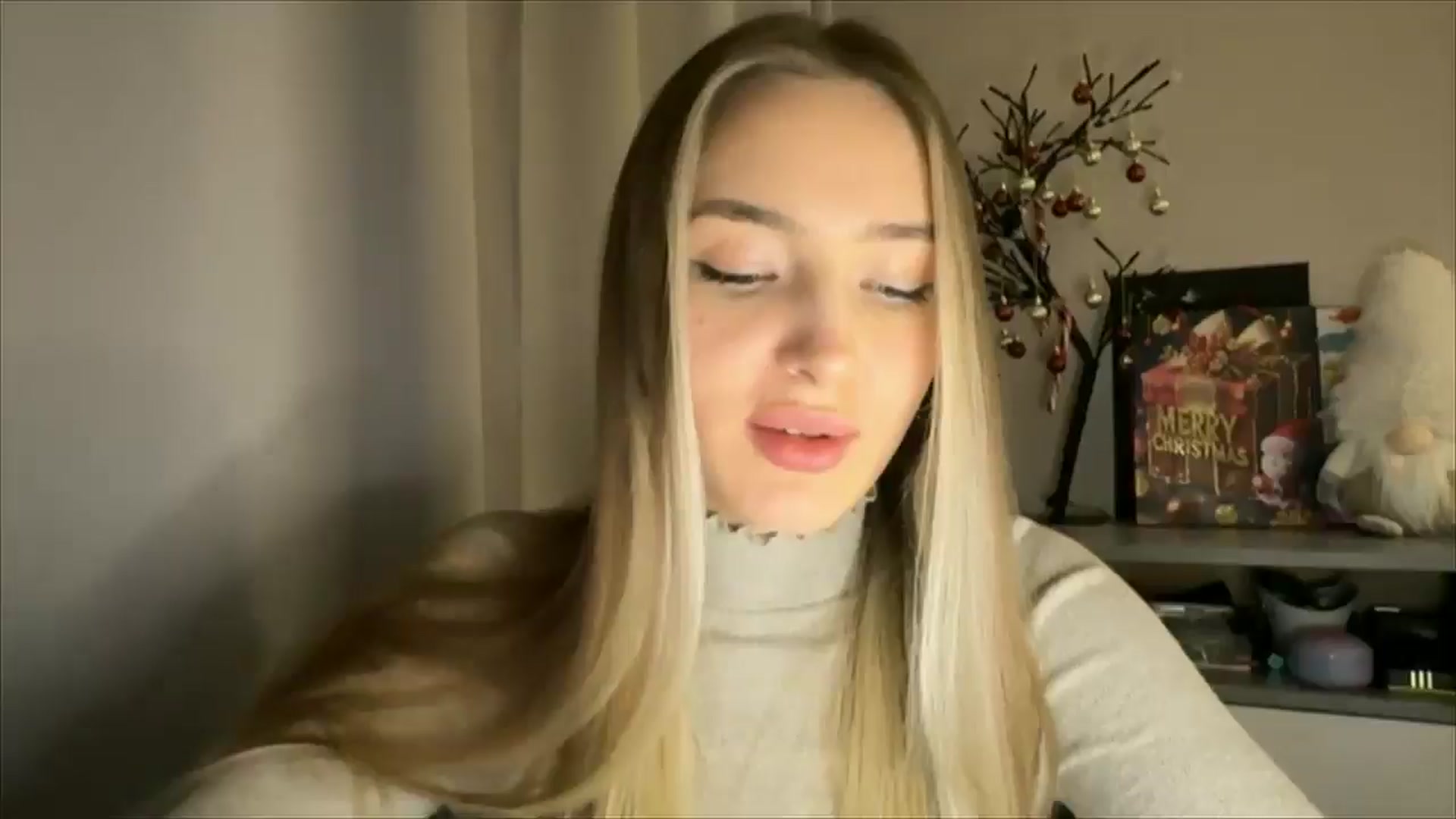 Gallery image thumbnail from My_Diana's myfreecams stream on, 12/25/2024, 23:03 image 16 of 20