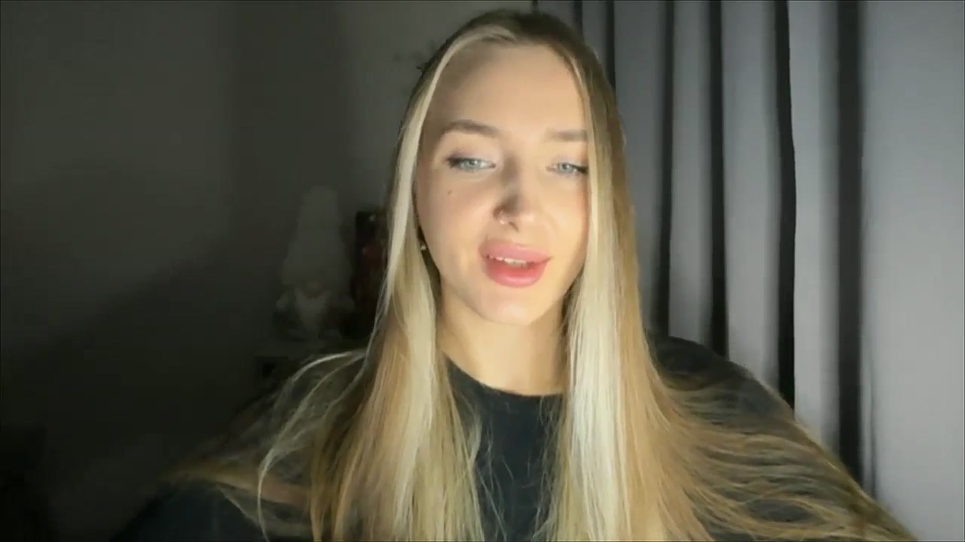 Gallery image thumbnail from My_Diana's myfreecams stream on, 12/26/2024, 15:48 image 6 of 20