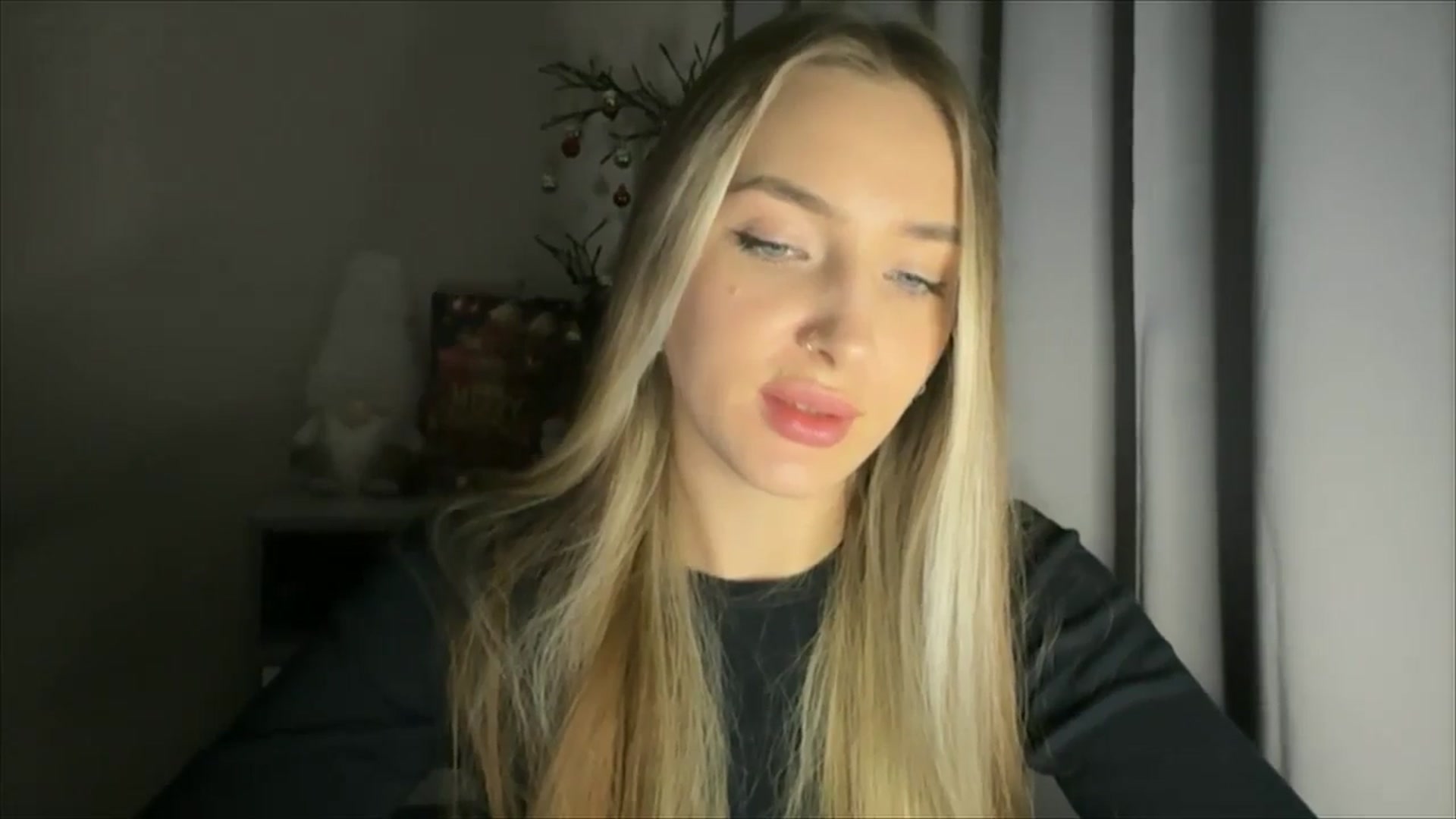 Gallery image thumbnail from My_Diana's myfreecams stream on, 12/26/2024, 15:48 image 18 of 20