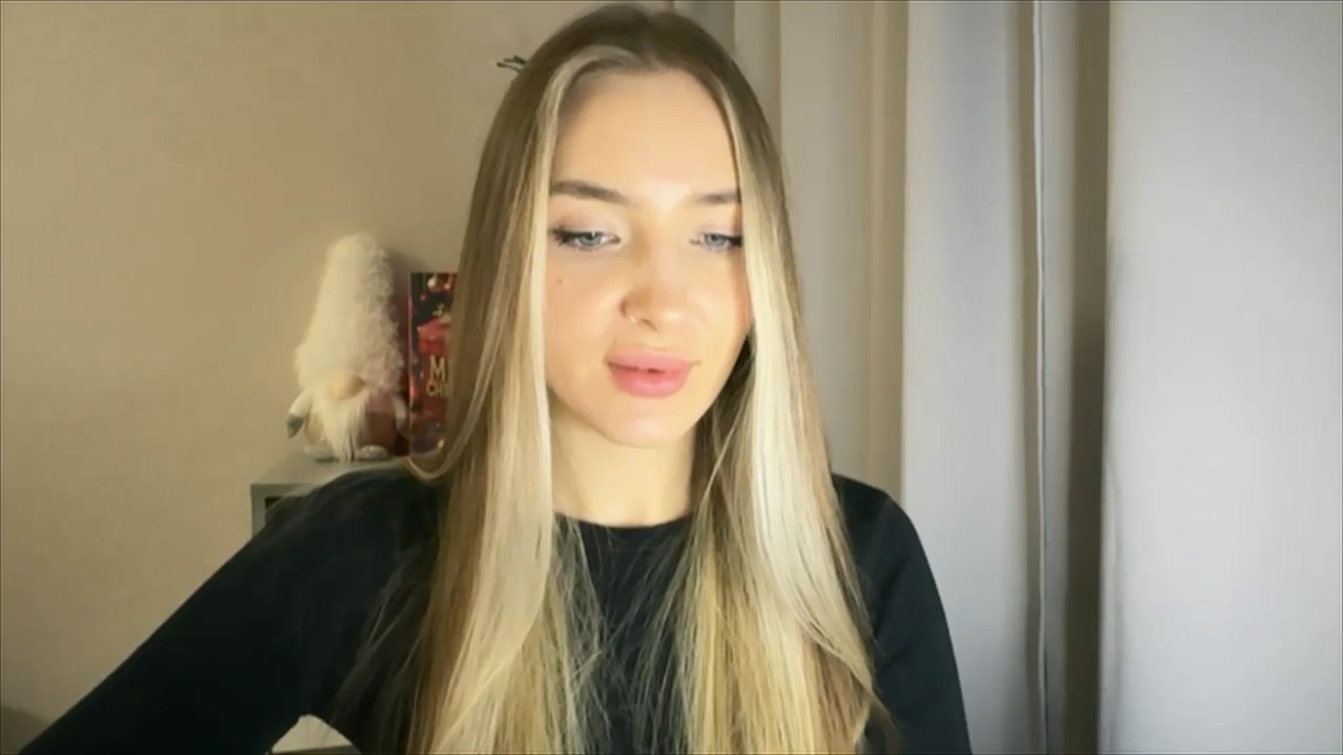 Gallery image thumbnail from My_Diana's myfreecams stream on, 12/26/2024, 16:36 image 15 of 20