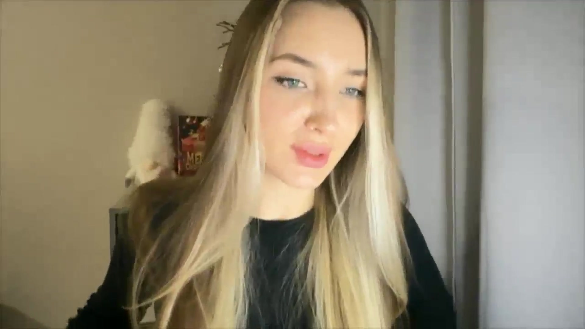Gallery image thumbnail from My_Diana's myfreecams stream on, 12/26/2024, 16:36 image 17 of 20