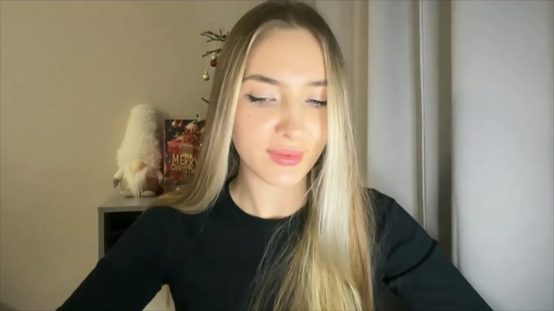 Gallery image thumbnail from My_Diana's myfreecams stream on, 12/26/2024, 16:36 image 1 of 20