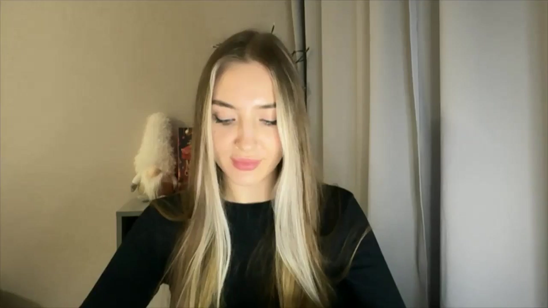 Gallery image thumbnail from My_Diana's myfreecams stream on, 12/26/2024, 17:02 image 7 of 20
