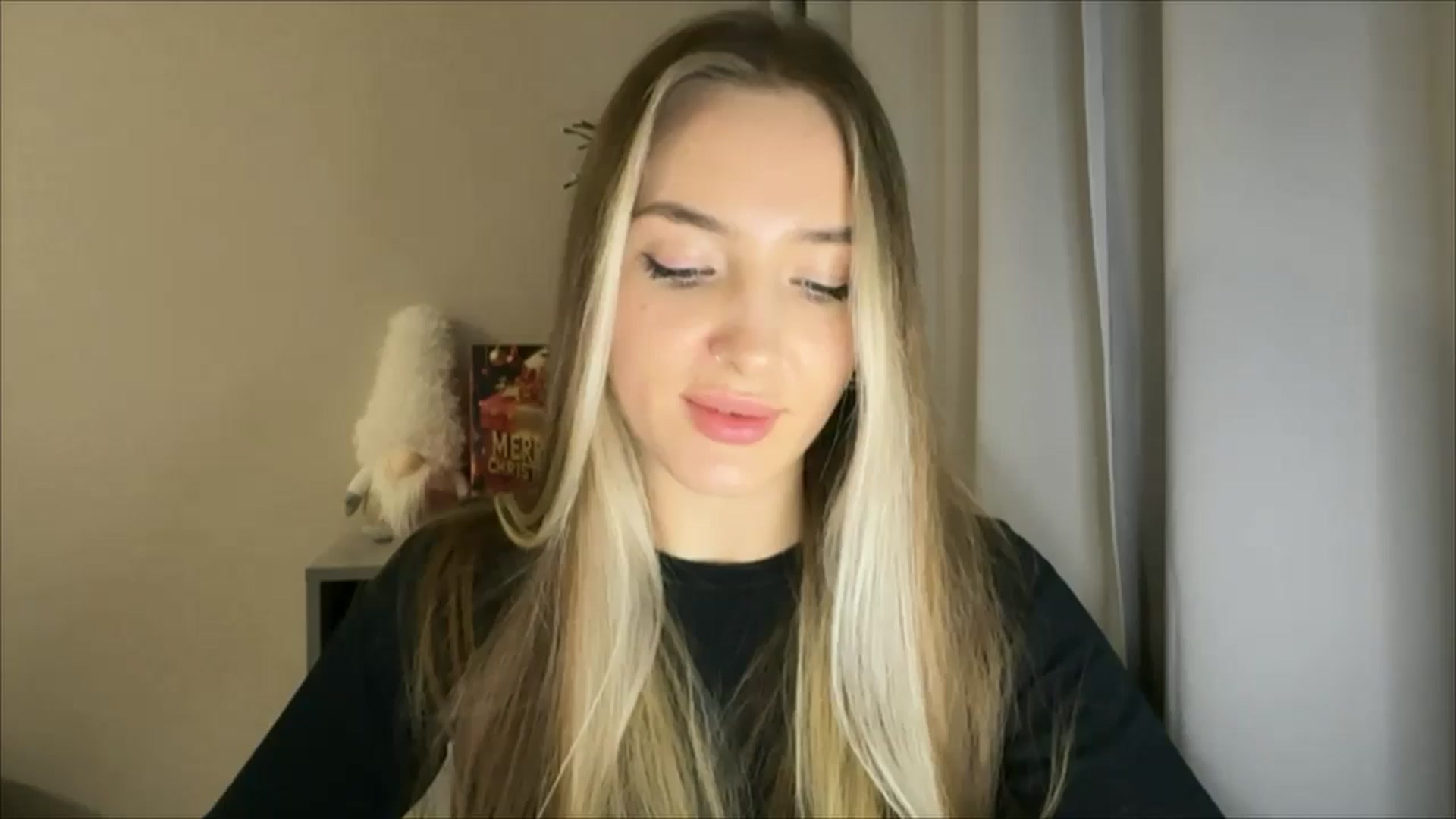 Gallery image thumbnail from My_Diana's myfreecams stream on, 12/26/2024, 17:02 image 19 of 20