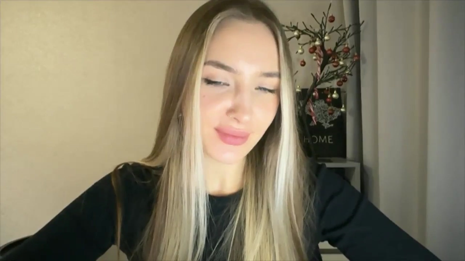 Gallery image thumbnail from My_Diana's myfreecams stream on, 12/26/2024, 22:35 image 6 of 20