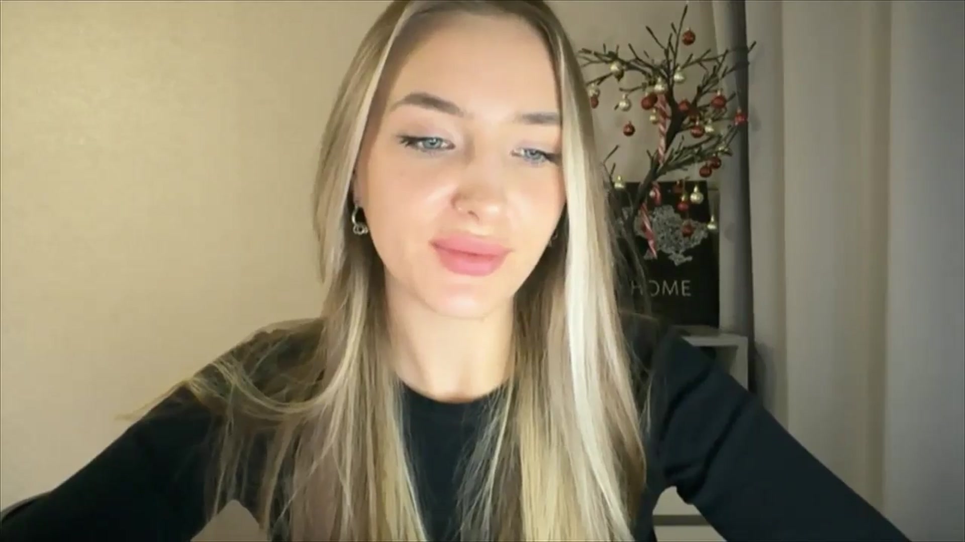 Gallery image thumbnail from My_Diana's myfreecams stream on, 12/26/2024, 22:35 image 11 of 20