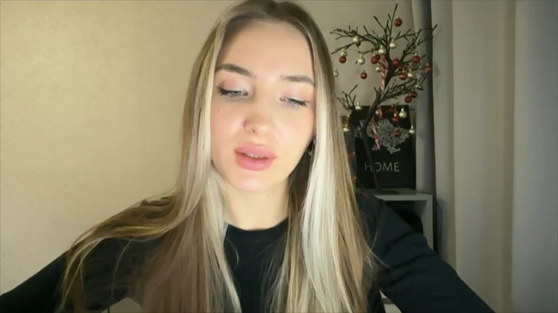 Gallery image thumbnail from My_Diana's myfreecams stream on, 12/26/2024, 22:35 image 8 of 20
