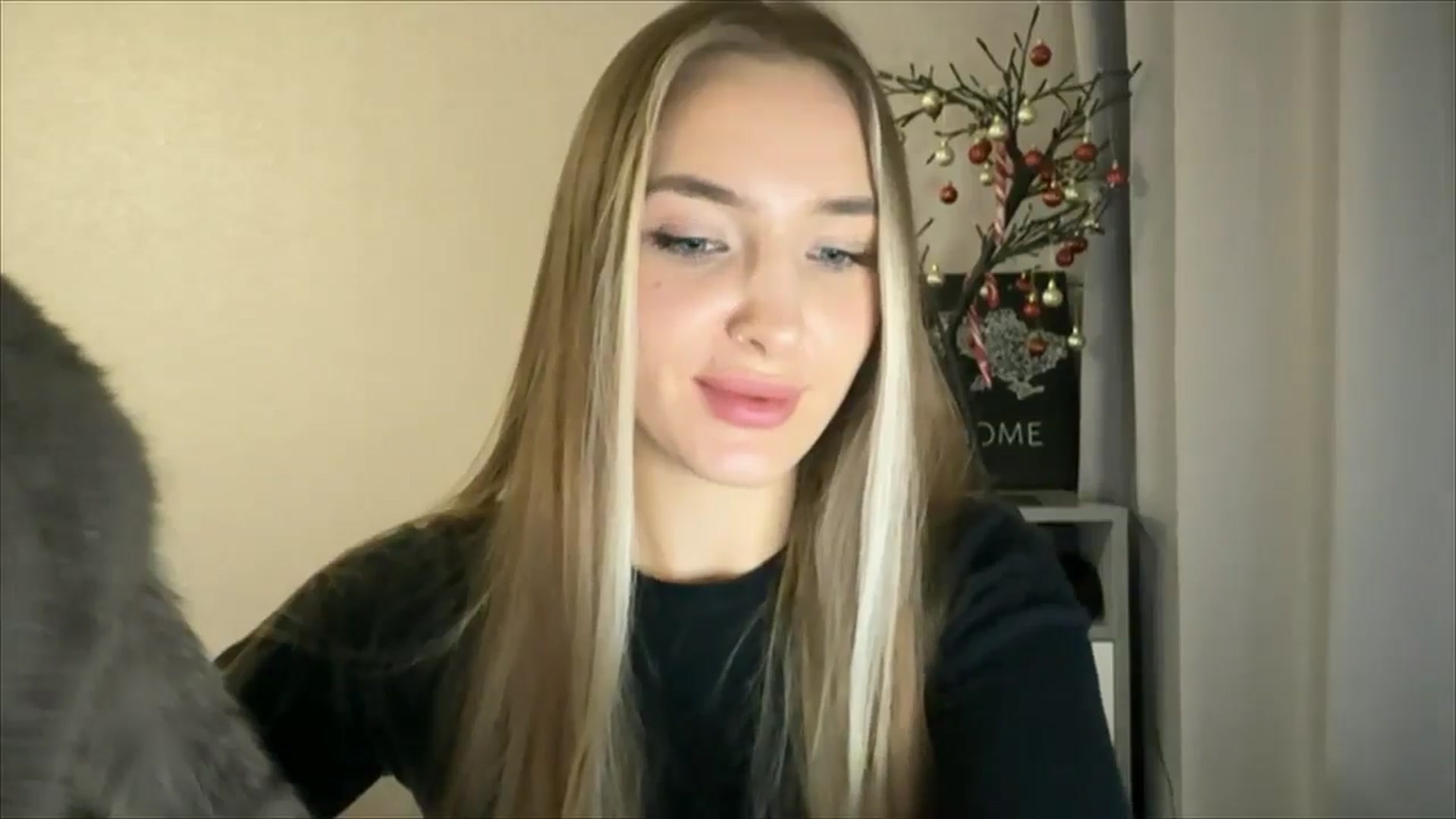 Gallery image thumbnail from My_Diana's myfreecams stream on, 12/26/2024, 22:35 image 17 of 20