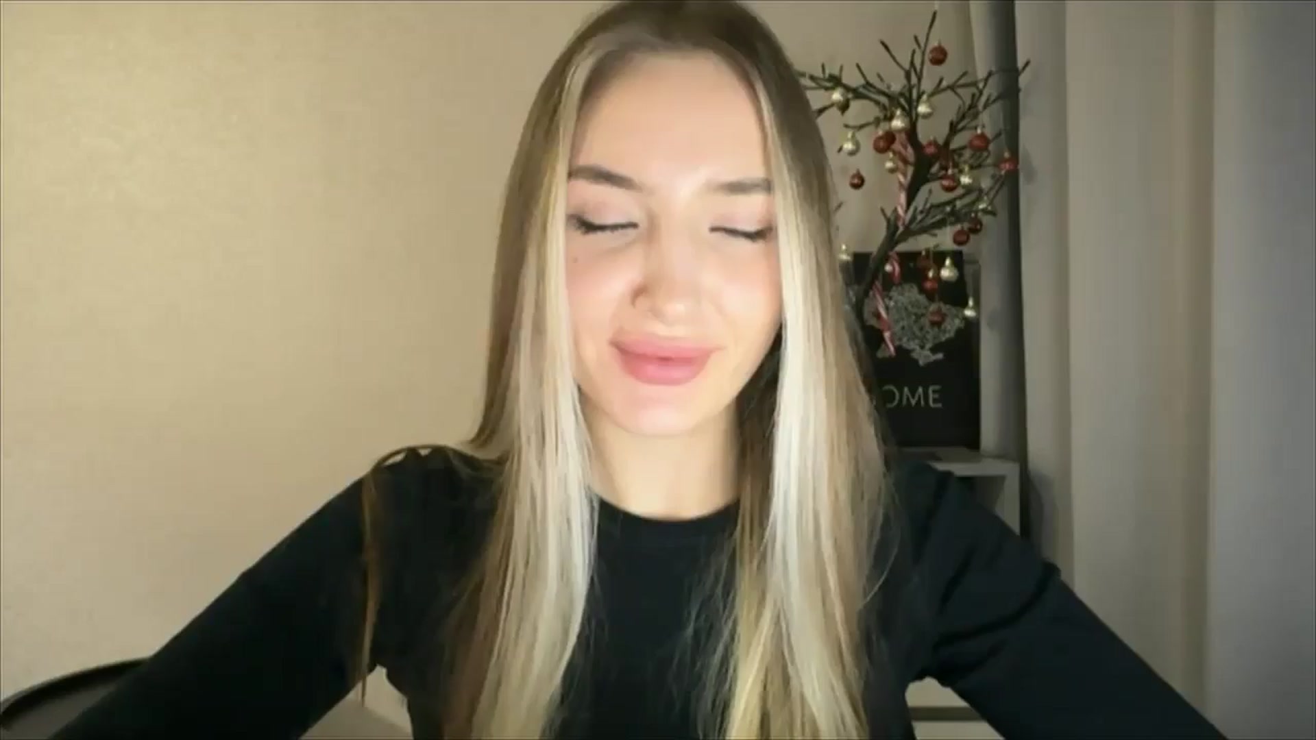 Gallery image thumbnail from My_Diana's myfreecams stream on, 12/26/2024, 22:35 image 3 of 20