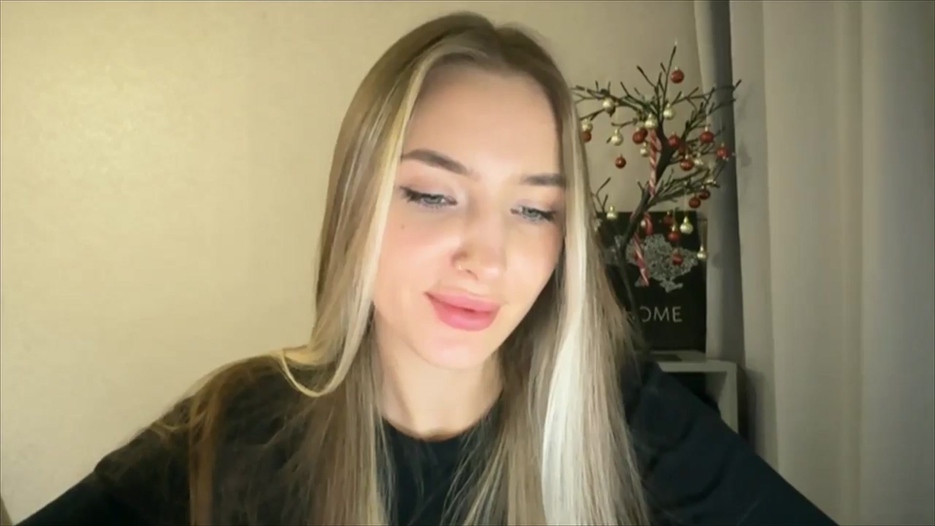 Gallery image thumbnail from My_Diana's myfreecams stream on, 12/26/2024, 23:03 image 14 of 20