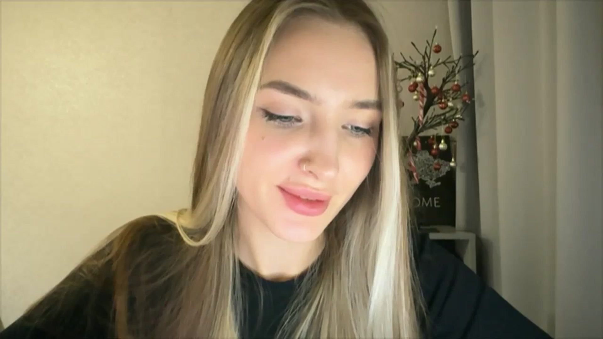 Gallery image thumbnail from My_Diana's myfreecams stream on, 12/26/2024, 23:03 image 12 of 20