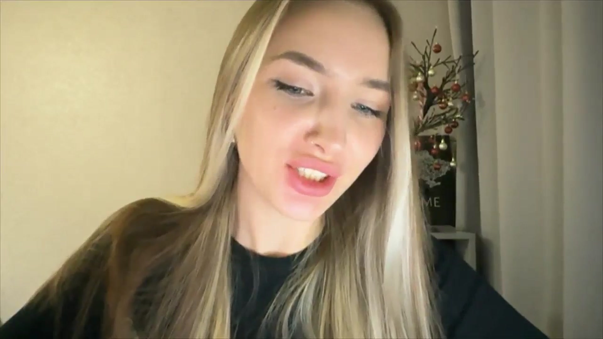 Gallery image thumbnail from My_Diana's myfreecams stream on, 12/26/2024, 23:03 image 6 of 20