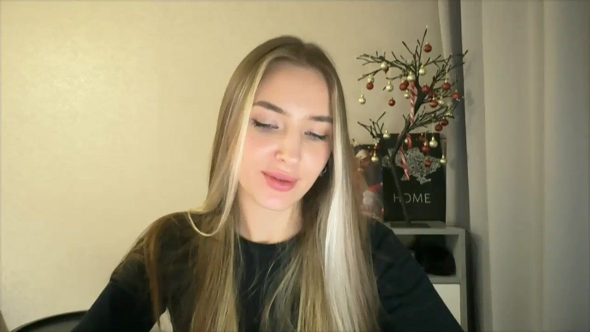 Gallery image thumbnail from My_Diana's myfreecams stream on, 12/26/2024, 23:03 image 16 of 20