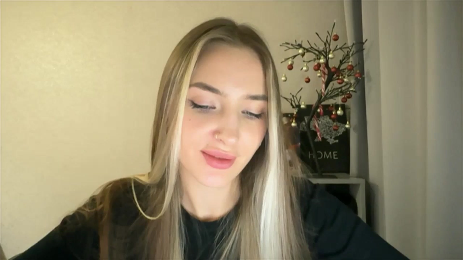 Gallery image thumbnail from My_Diana's myfreecams stream on, 12/26/2024, 23:03 image 17 of 20