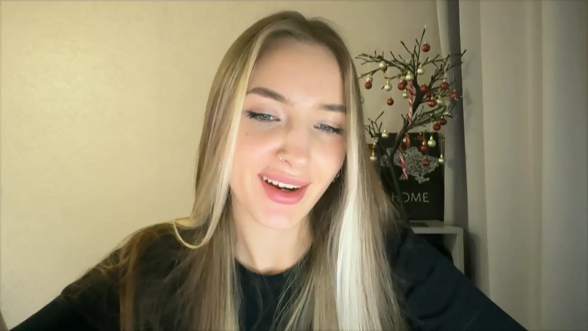 Gallery image thumbnail from My_Diana's myfreecams stream on, 12/26/2024, 23:03 image 15 of 20