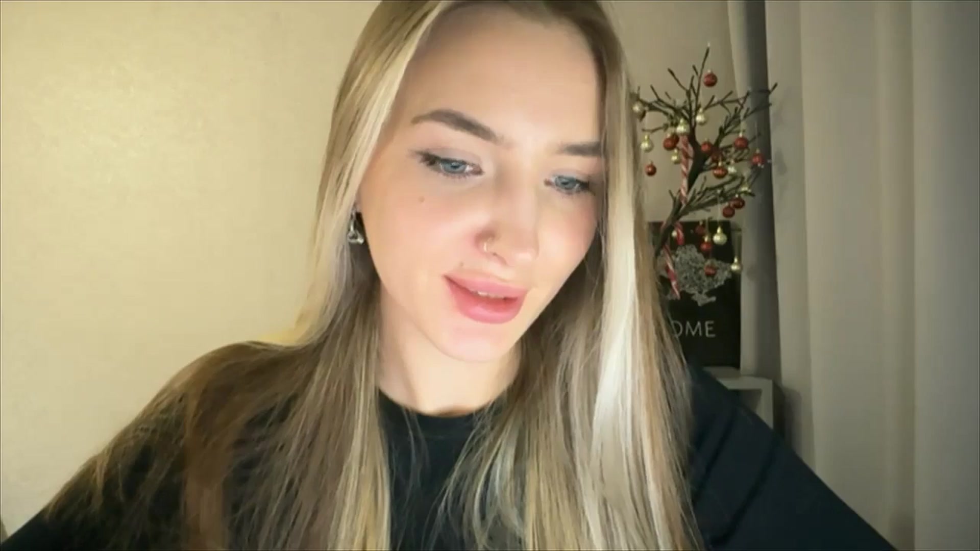 Gallery image thumbnail from My_Diana's myfreecams stream on, 12/26/2024, 23:03 image 5 of 20