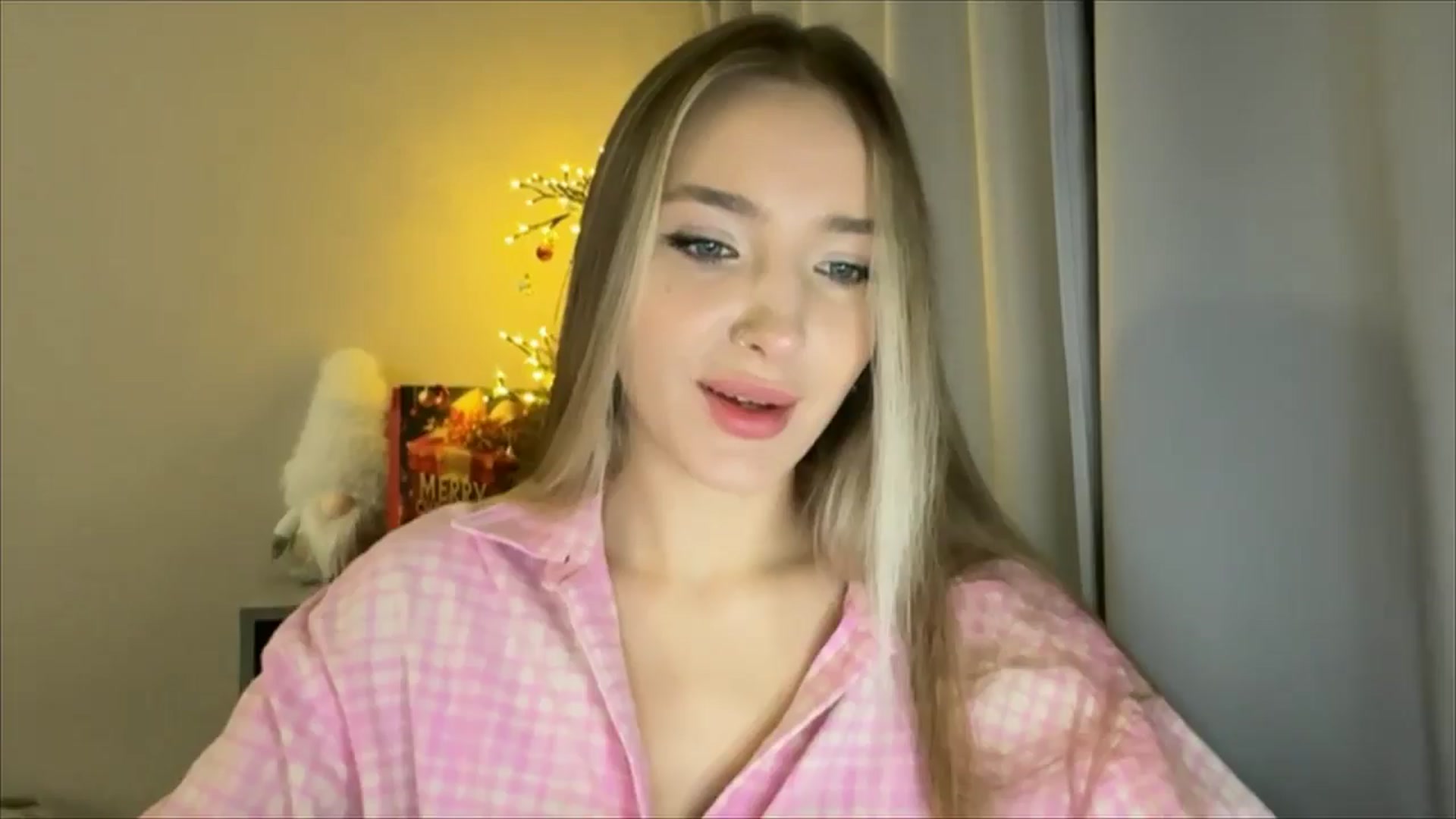 Gallery image thumbnail from My_Diana's myfreecams stream on, 12/27/2024, 14:41 image 1 of 20