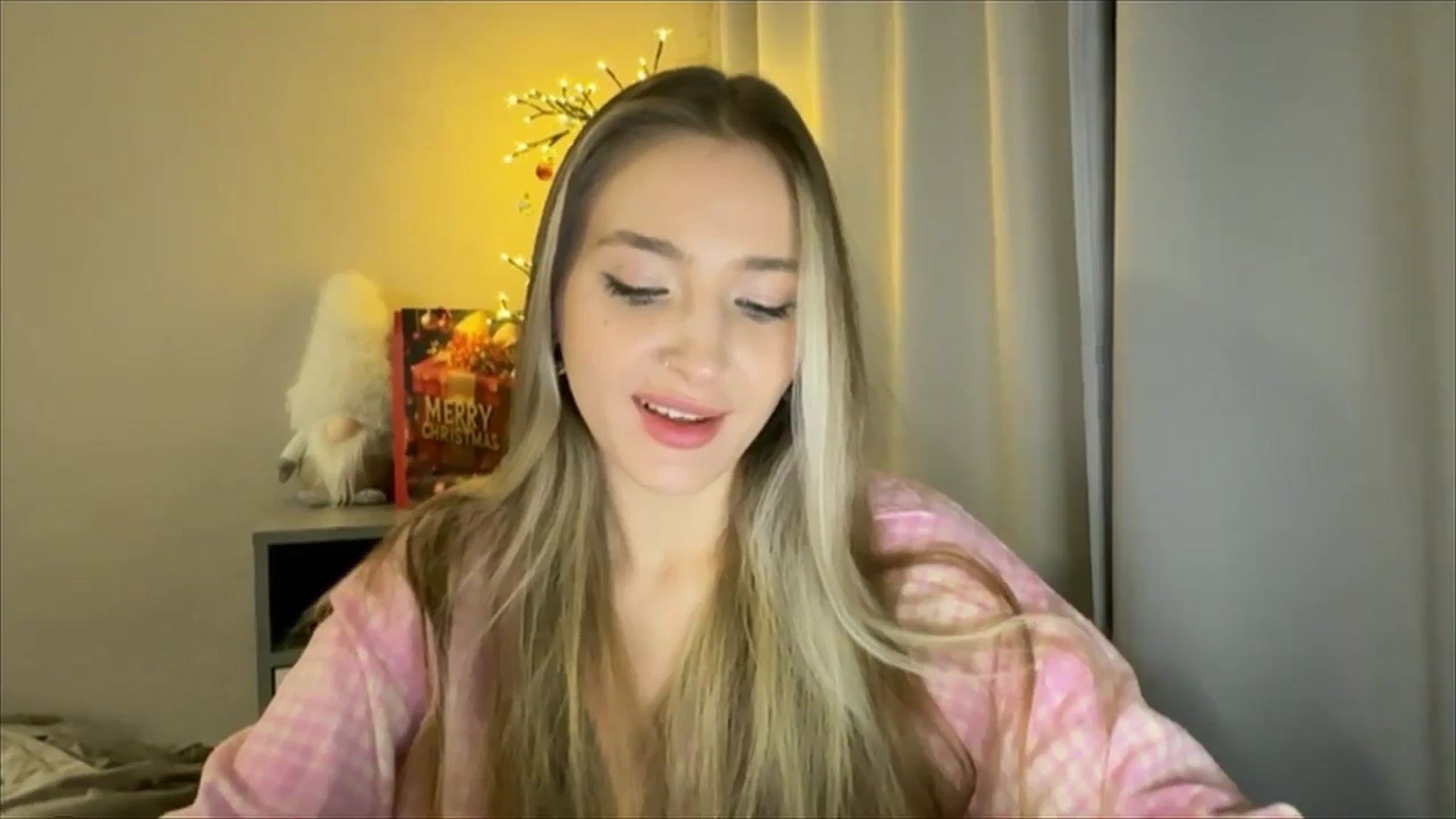 Gallery image thumbnail from My_Diana's myfreecams stream on, 12/27/2024, 14:41 image 4 of 20