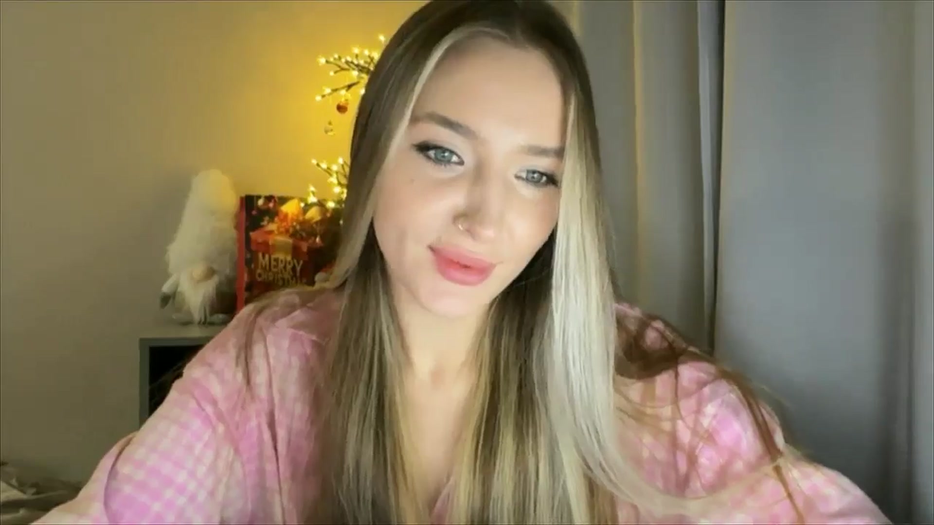 Gallery image thumbnail from My_Diana's myfreecams stream on, 12/27/2024, 14:41 image 20 of 20
