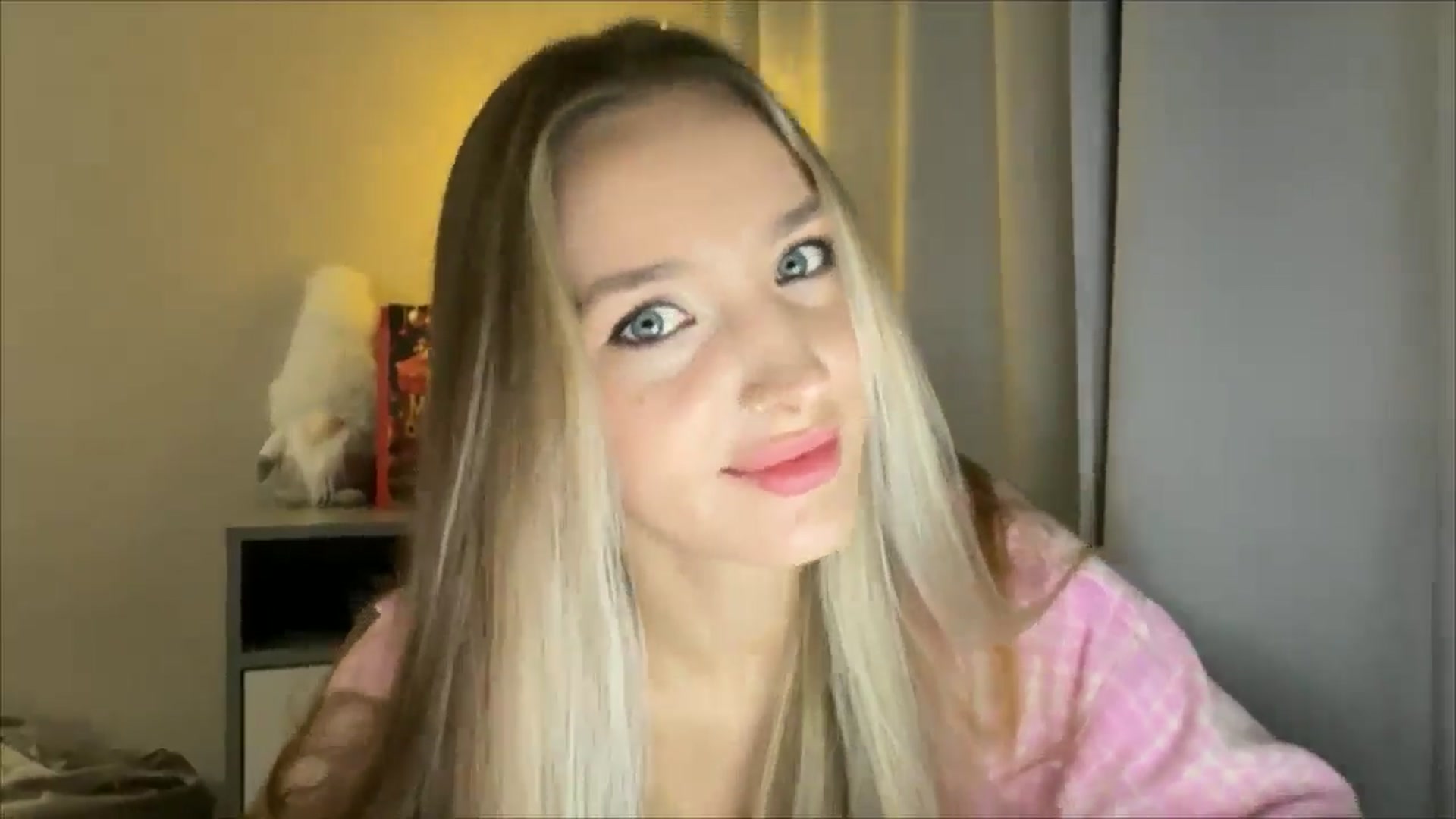 Gallery image thumbnail from My_Diana's myfreecams stream on, 12/27/2024, 14:41 image 18 of 20