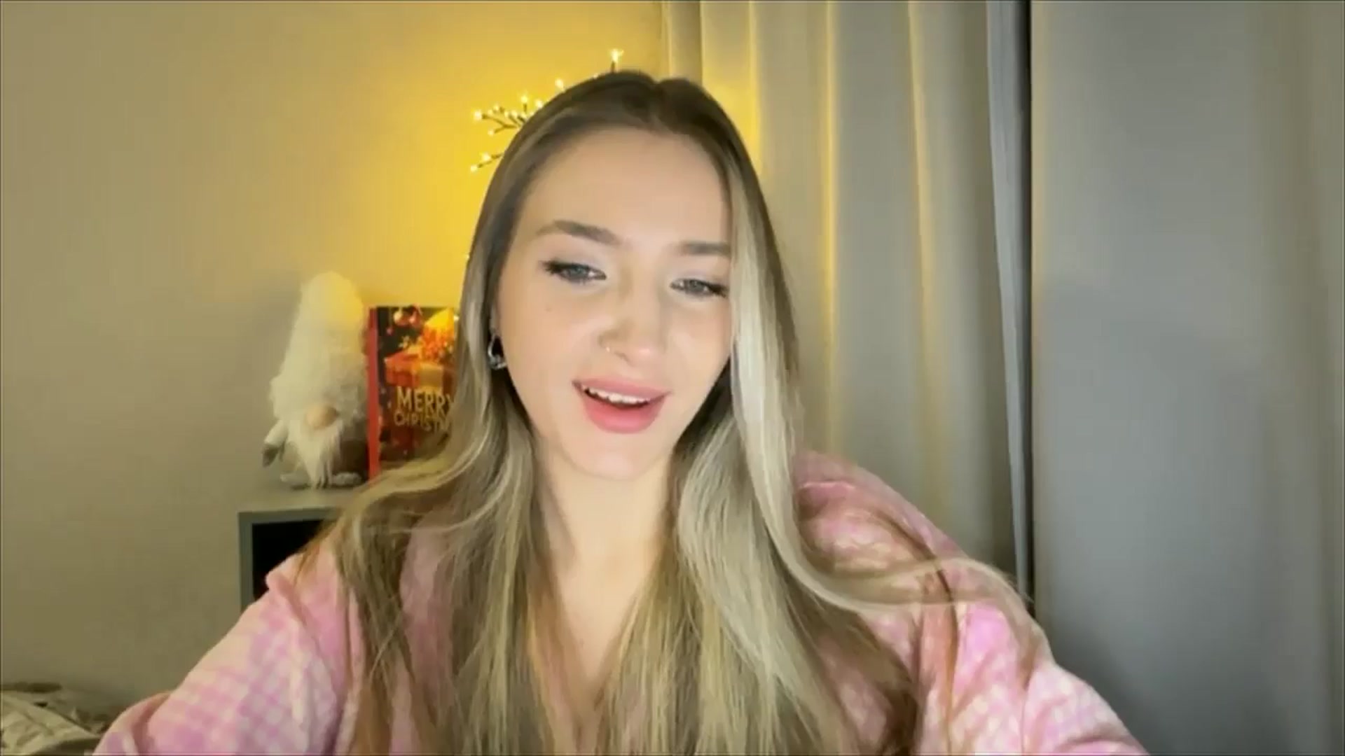 Gallery image thumbnail from My_Diana's myfreecams stream on, 12/27/2024, 14:41 image 3 of 20