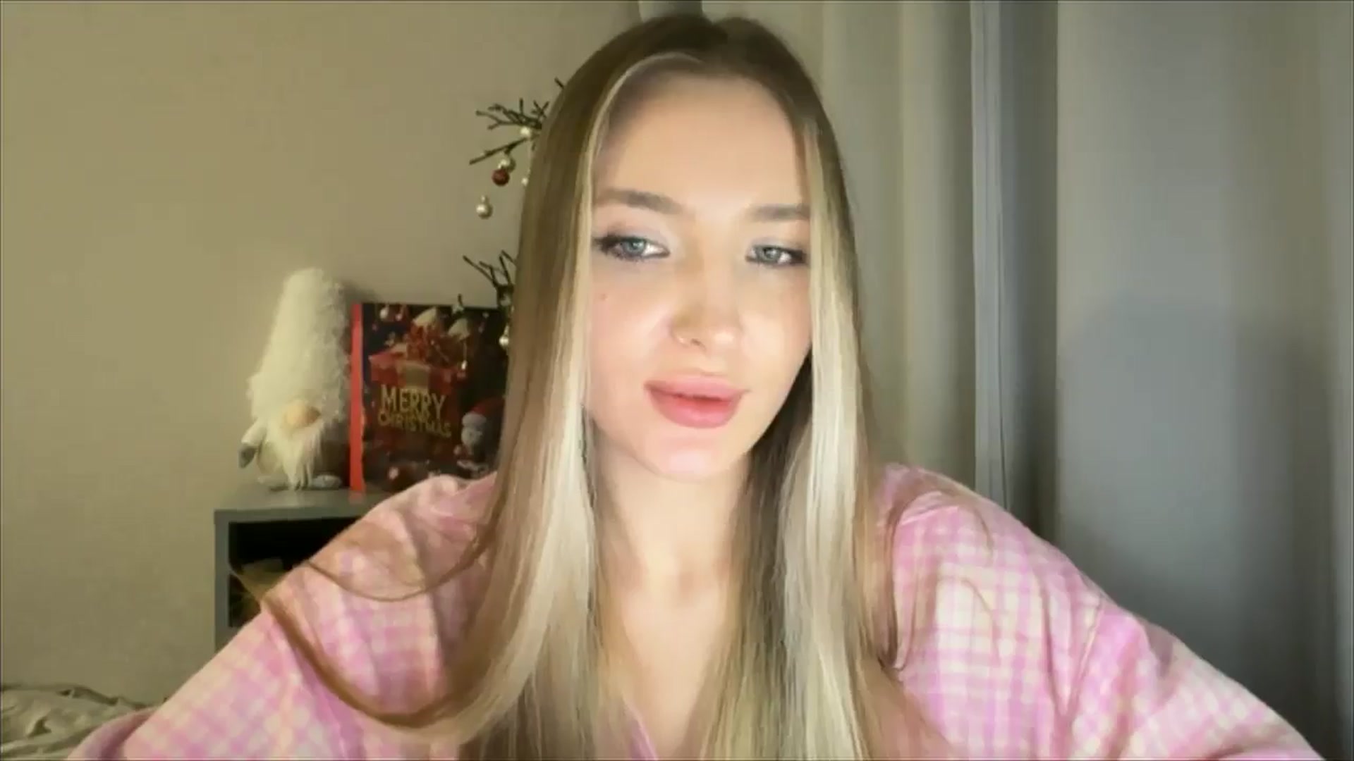 Gallery image thumbnail from My_Diana's myfreecams stream on, 12/27/2024, 23:17 image 18 of 20