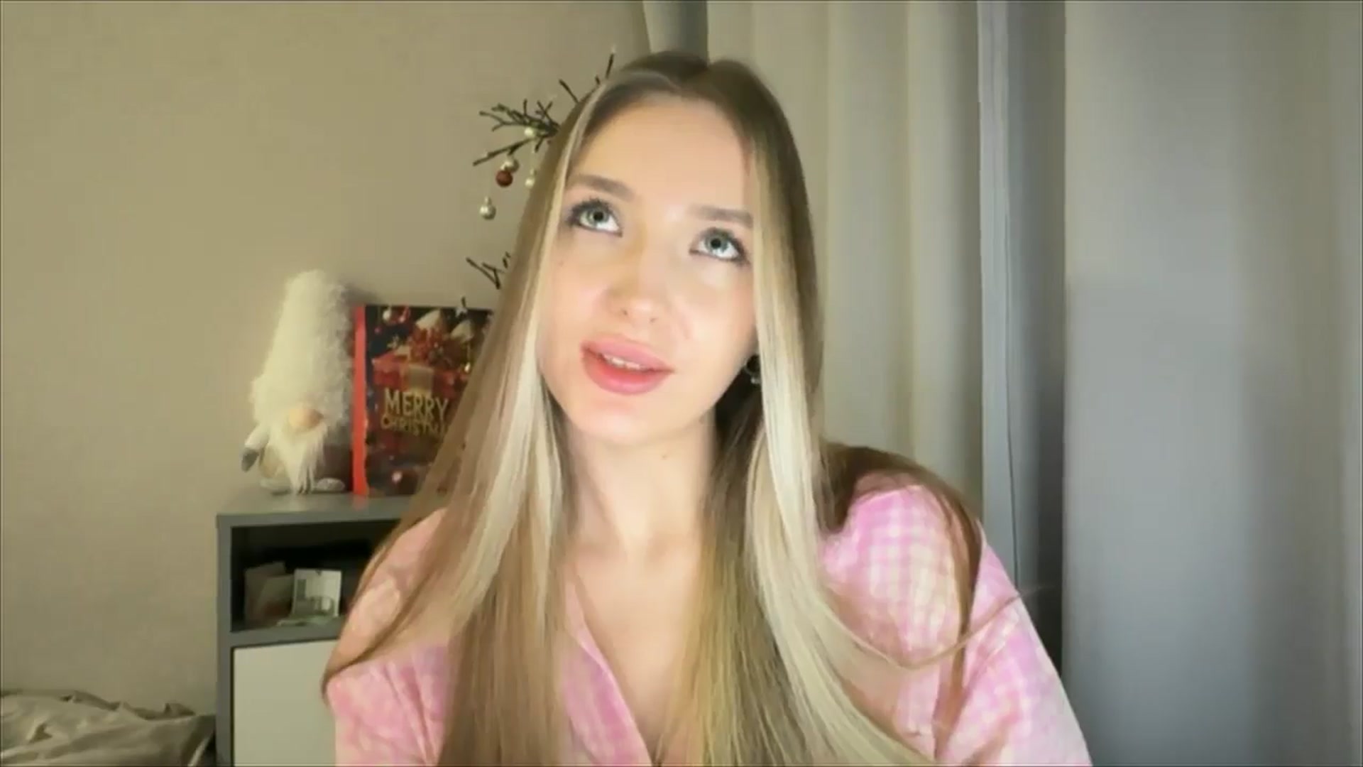 Gallery image thumbnail from My_Diana's myfreecams stream on, 12/27/2024, 23:17 image 14 of 20