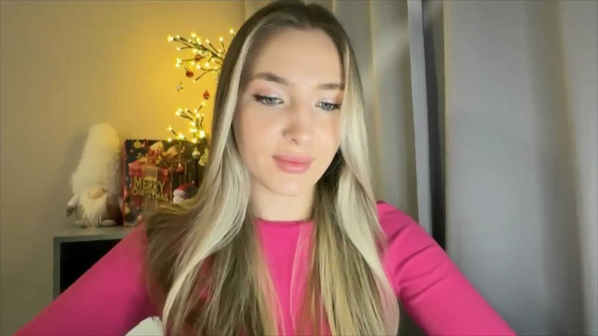 Gallery image thumbnail from My_Diana's myfreecams stream on, 12/28/2024, 16:12 image 13 of 20