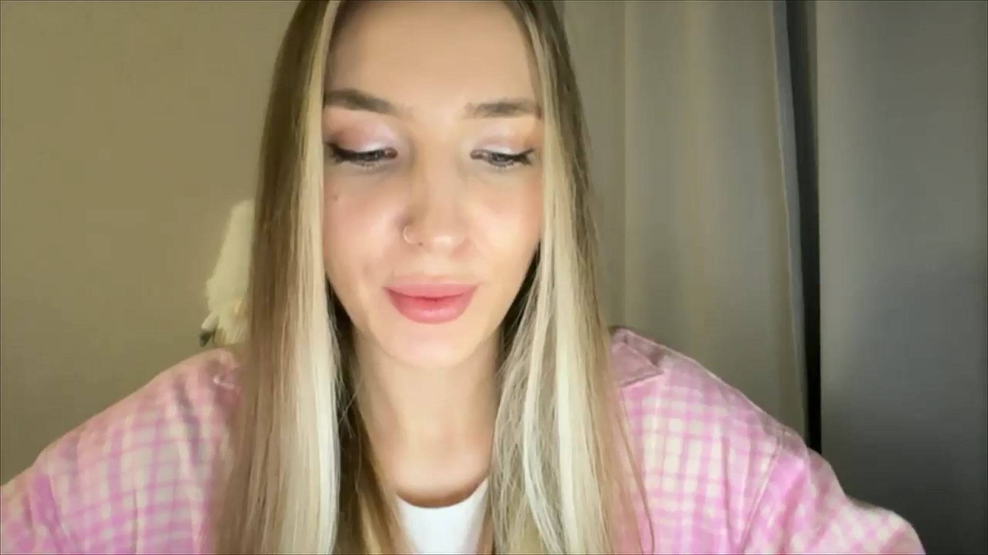 Gallery image thumbnail from My_Diana's myfreecams stream on, 12/28/2024, 22:16 image 11 of 20