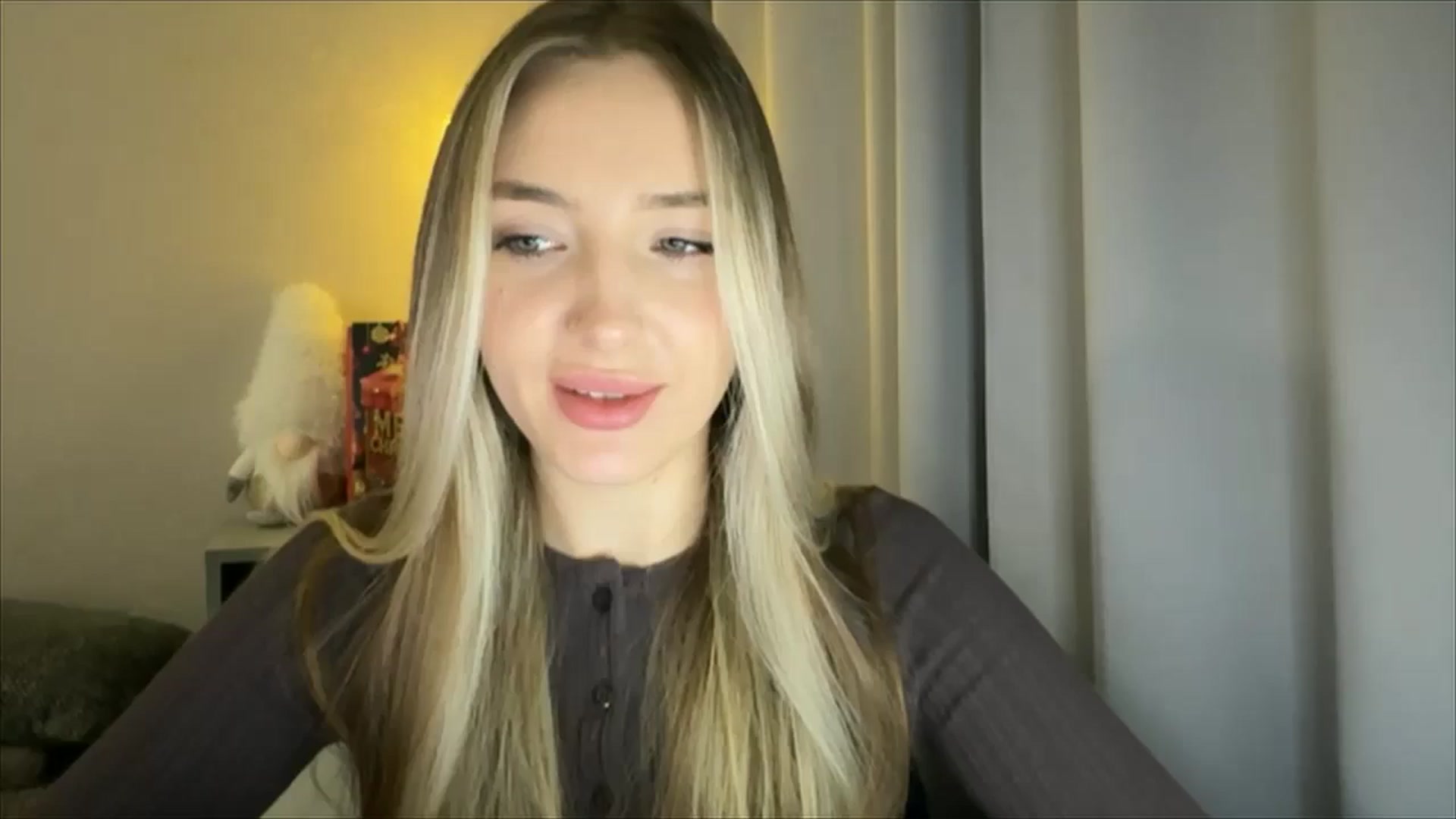 Gallery image thumbnail from My_Diana's myfreecams stream on, 12/29/2024, 17:14 image 6 of 20